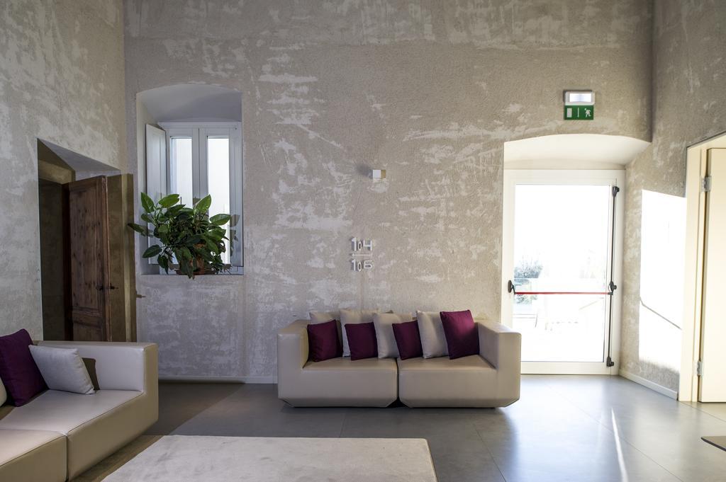 Hotel & Resort Le Colombare Foligno Exterior foto