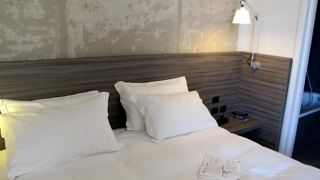 Hotel & Resort Le Colombare Foligno Exterior foto