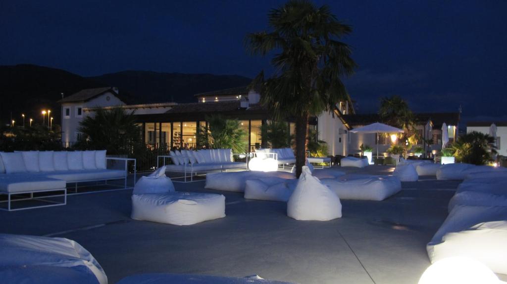 Hotel & Resort Le Colombare Foligno Exterior foto