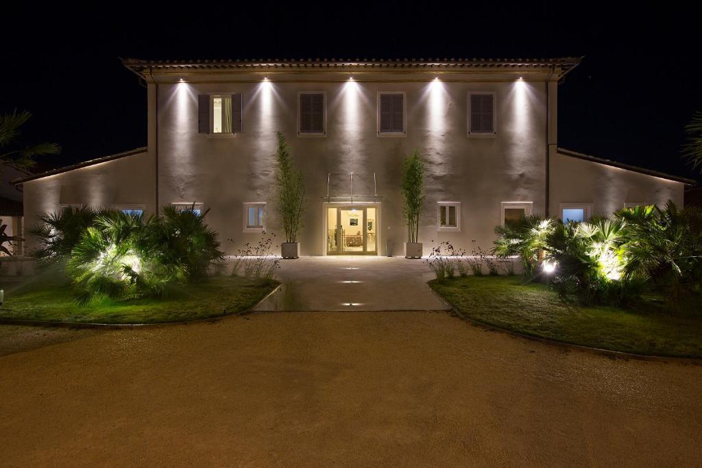 Hotel & Resort Le Colombare Foligno Exterior foto