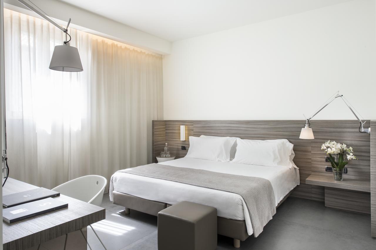 Hotel & Resort Le Colombare Foligno Exterior foto